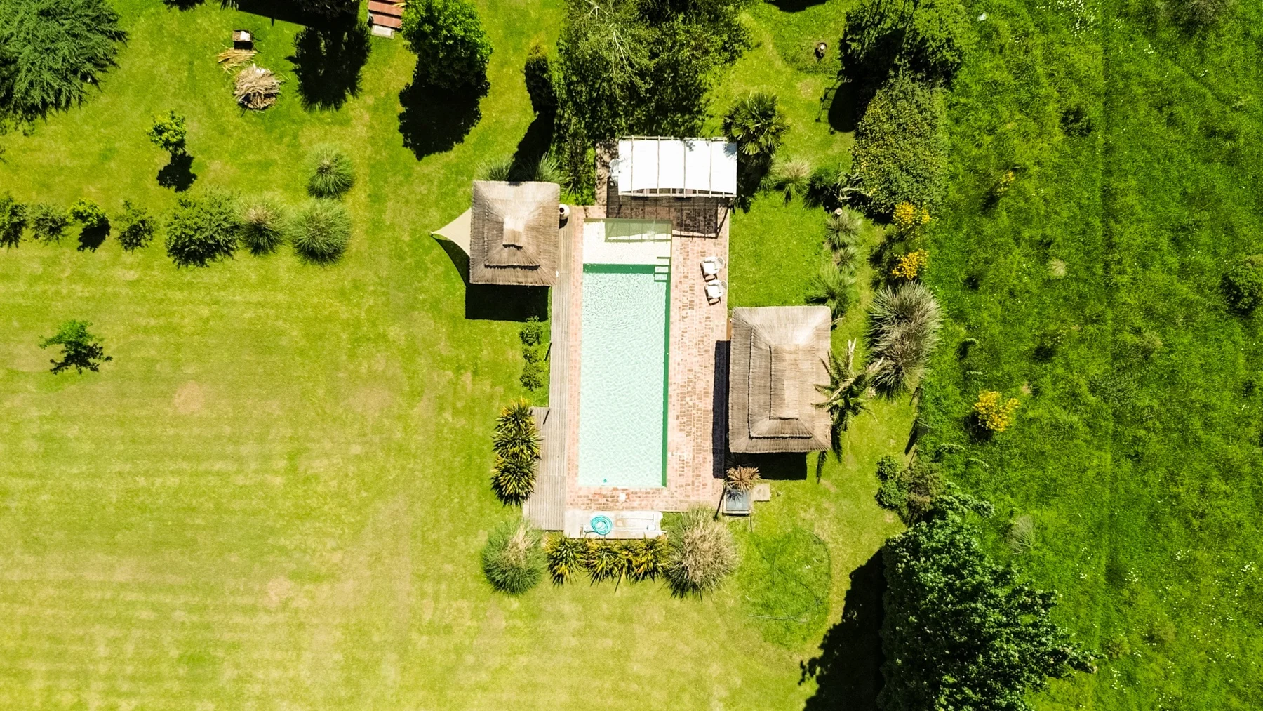 la piscina